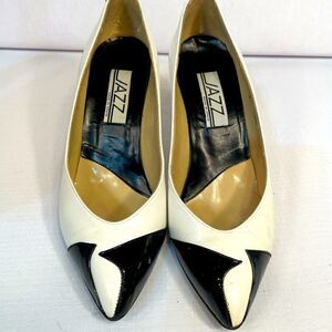 VINTAGE BLACK AND WHITE SPECTATOR PUMPS by JAZZ 3.5” HEELS SIZE 7.5